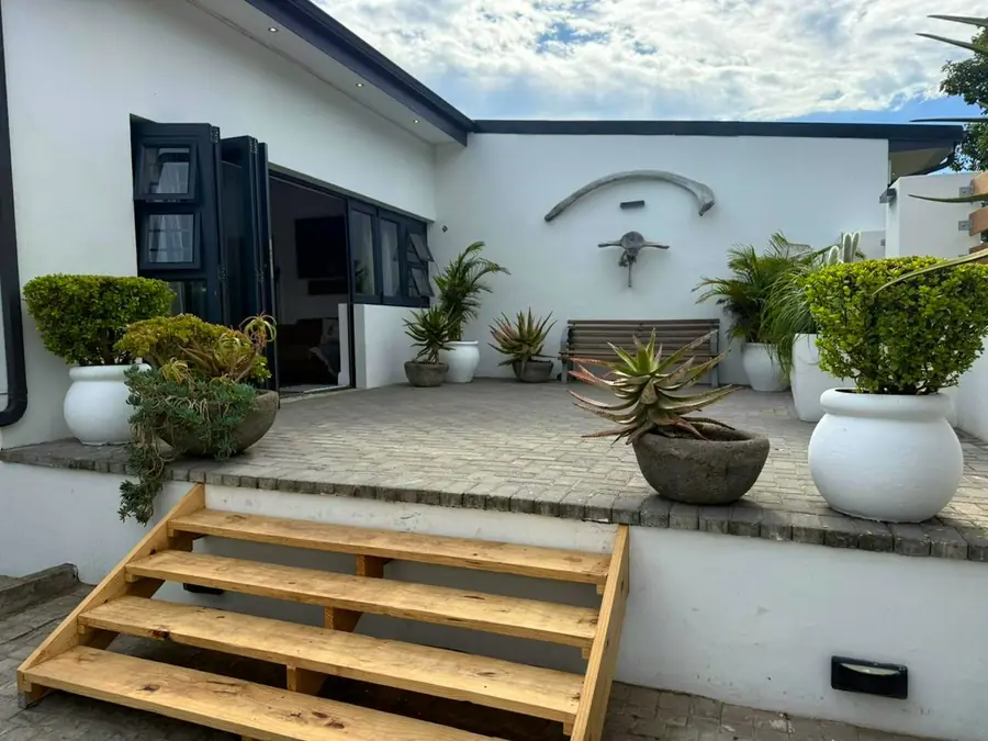 Freedom at RElaxed City Living